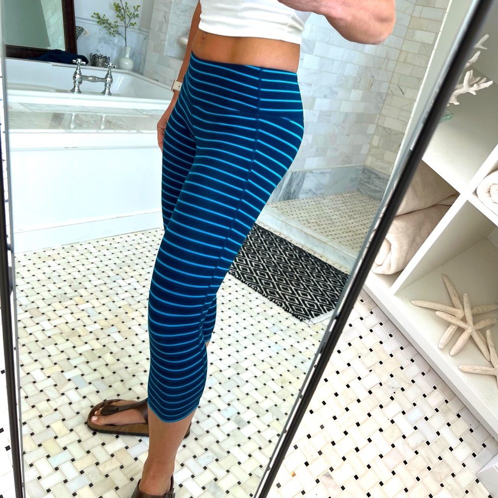 Athleta Size small crop legging